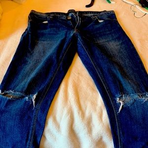 Express cropped supper soft distressed denim